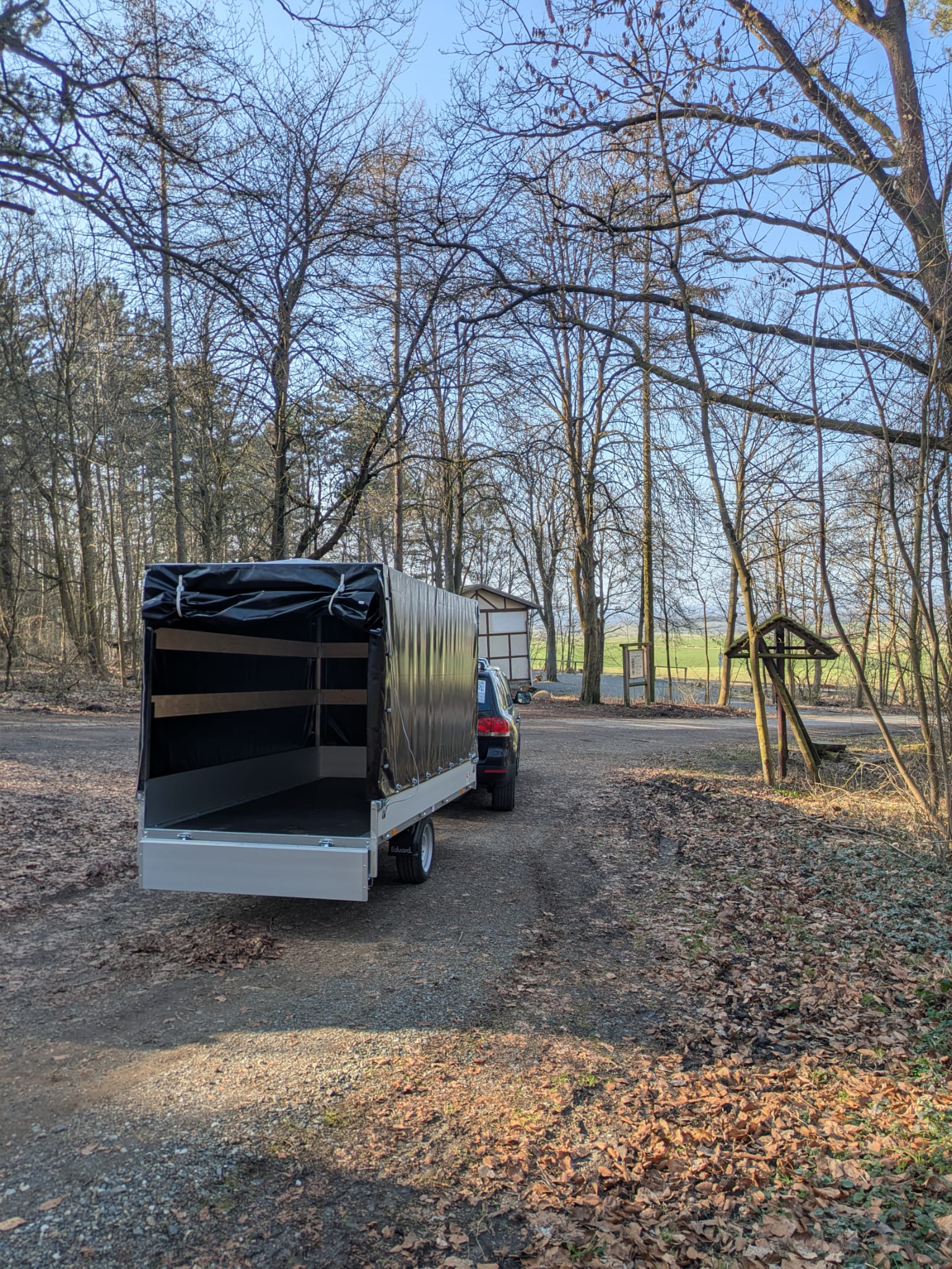 PKW-Planenanhänger (750kg) der Marke Eduard